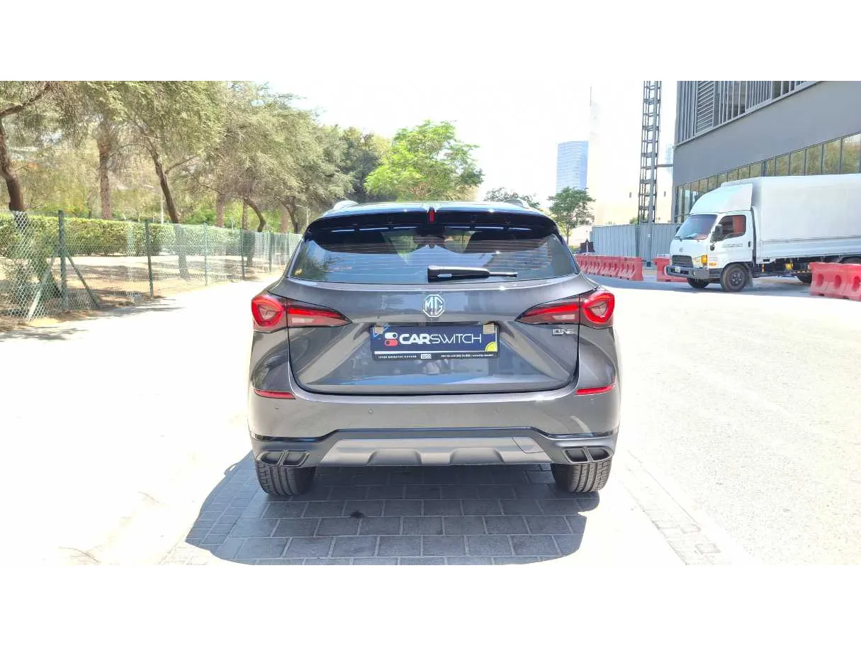 Car image 6