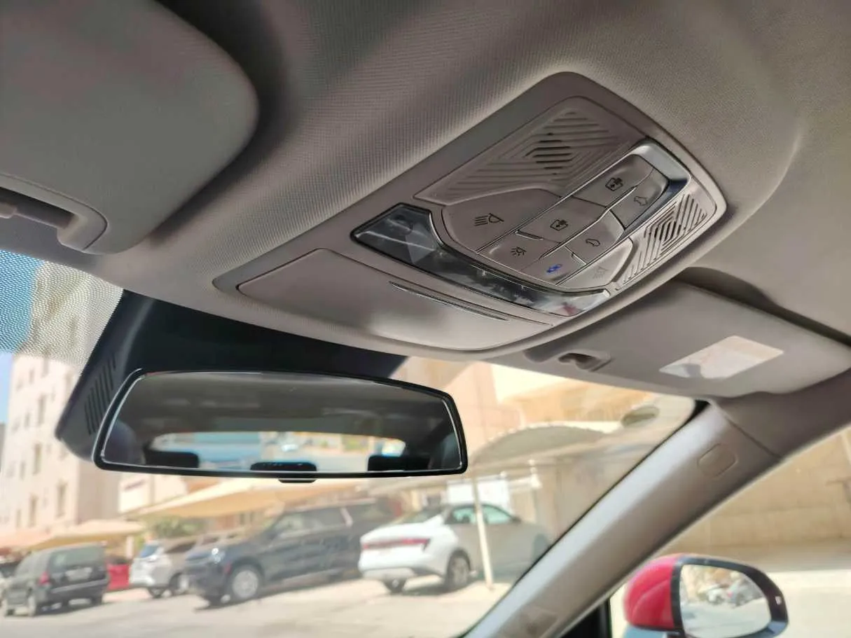 Car image 42