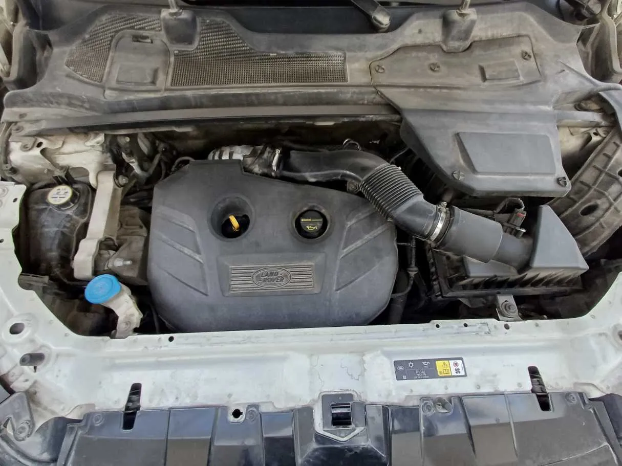 Car image 21