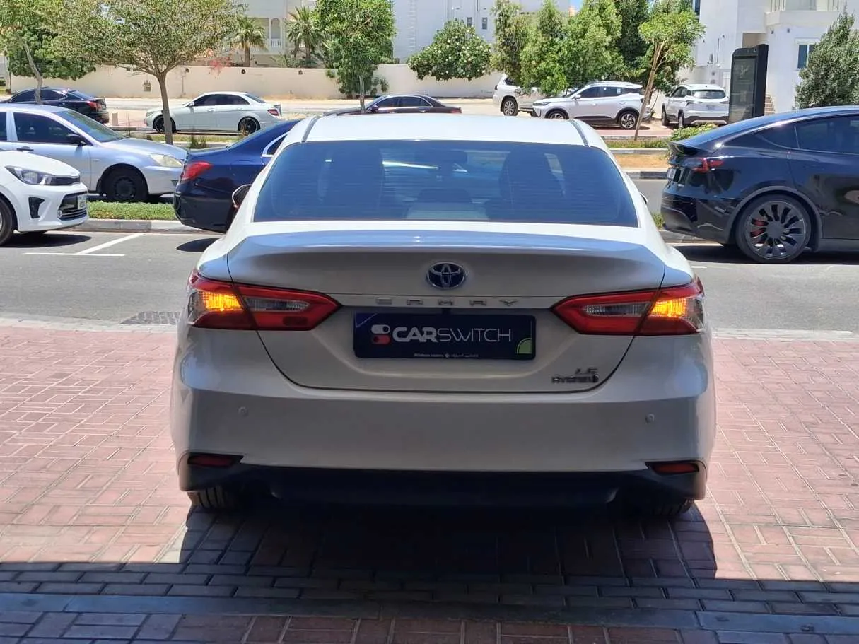 Car image 6