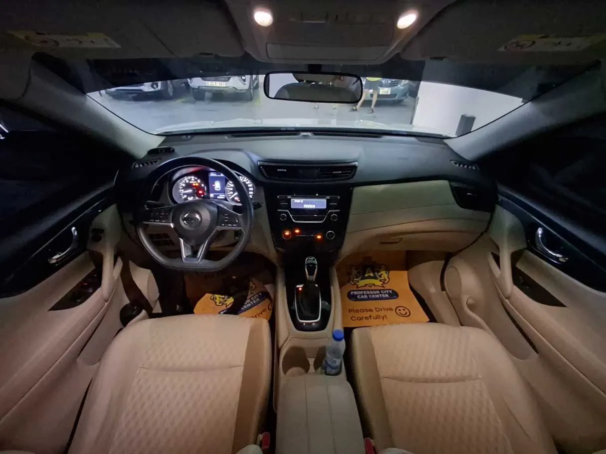 Car image 17