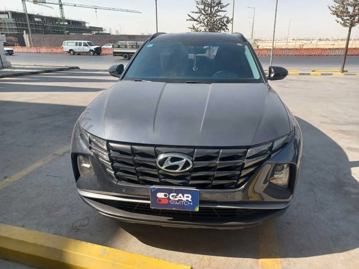 Car image 2