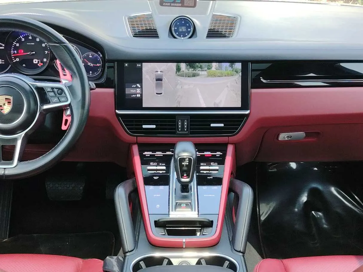 Car image 22