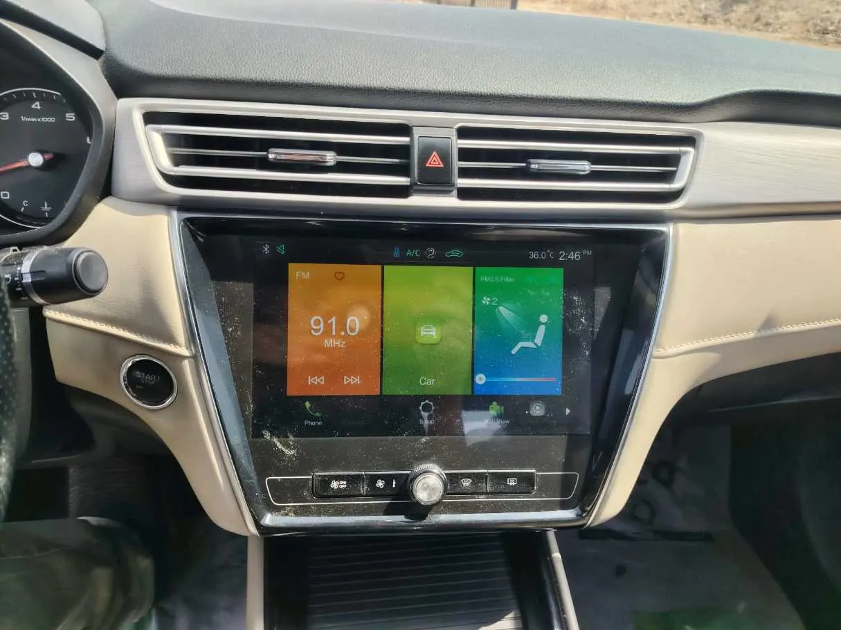 Car image 27