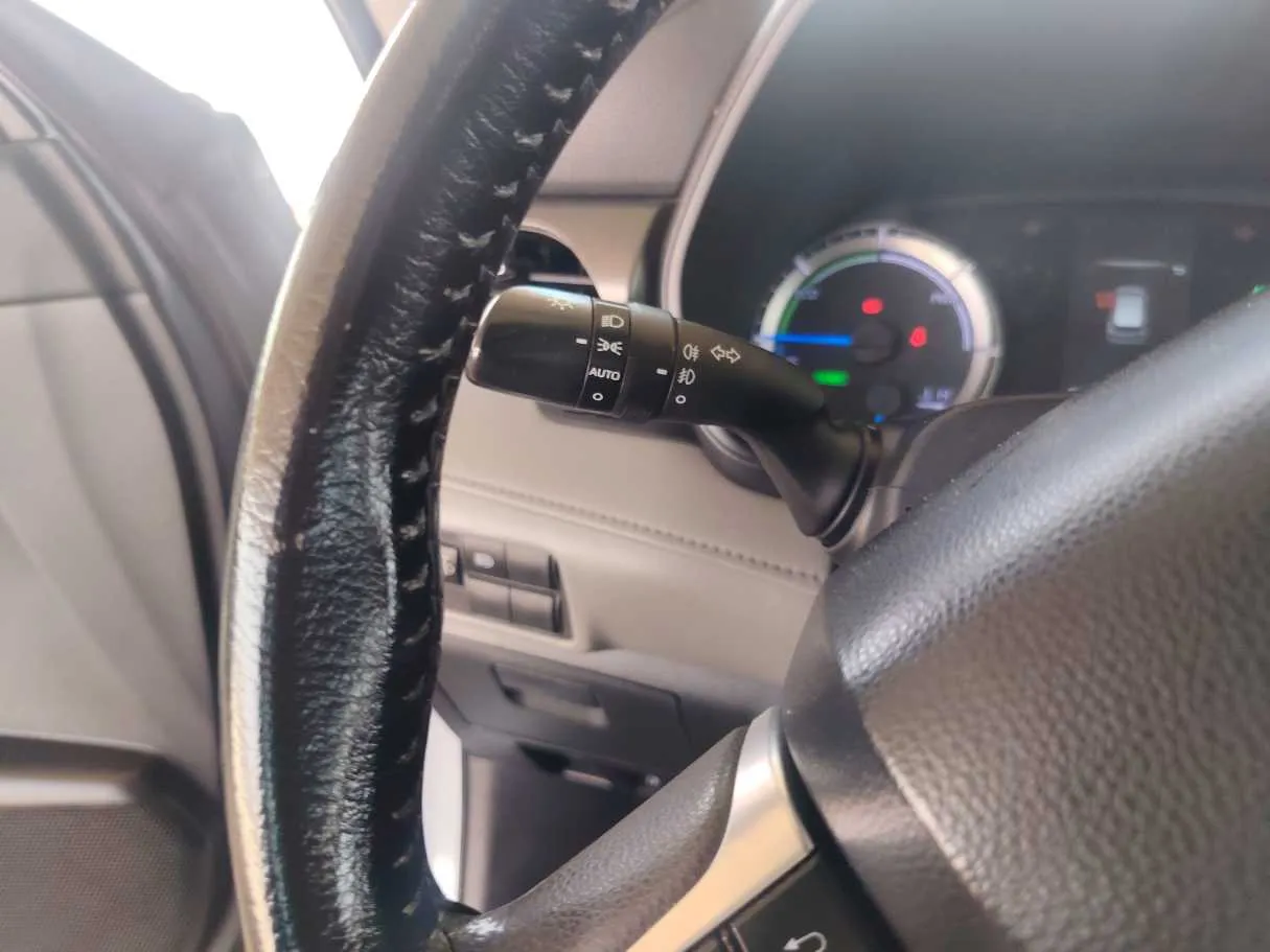 Car image 28