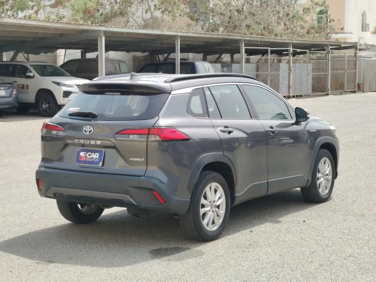 Car image 5