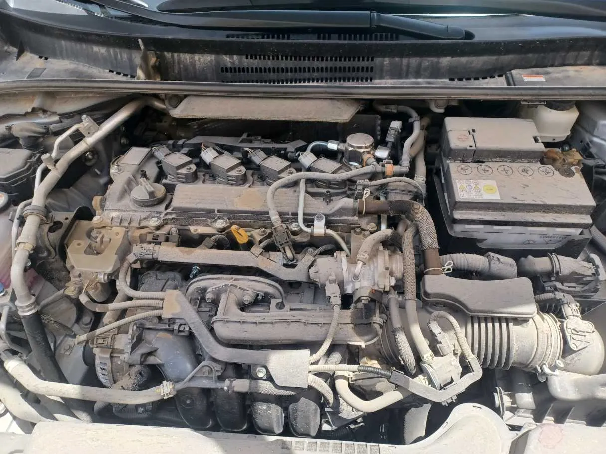 Car image 23