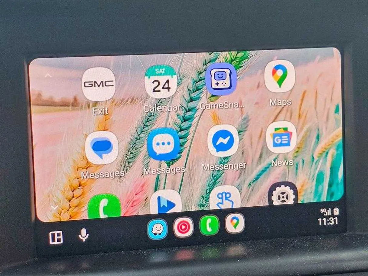 Car image 16