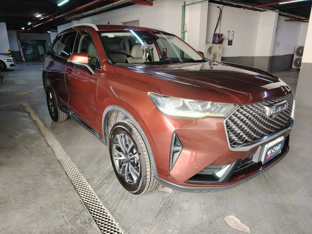 Car image 3