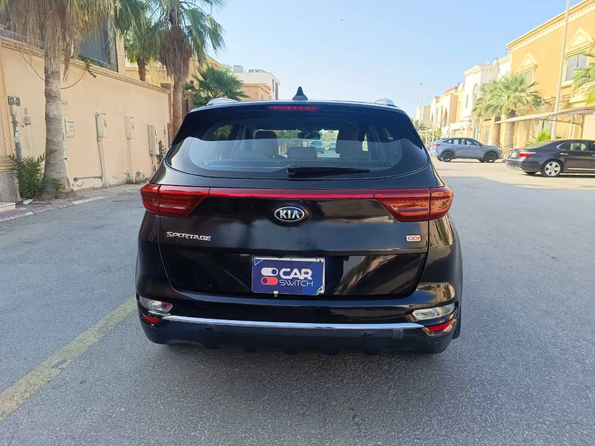 Car image 6