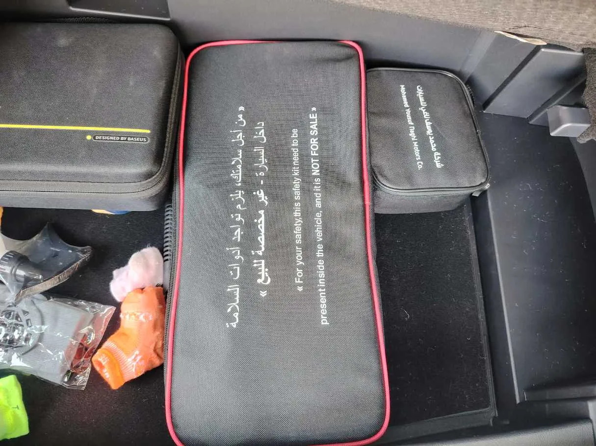 Car image 38