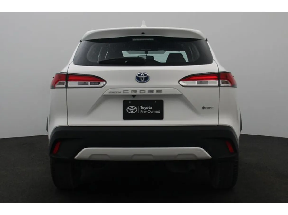 Car image 12