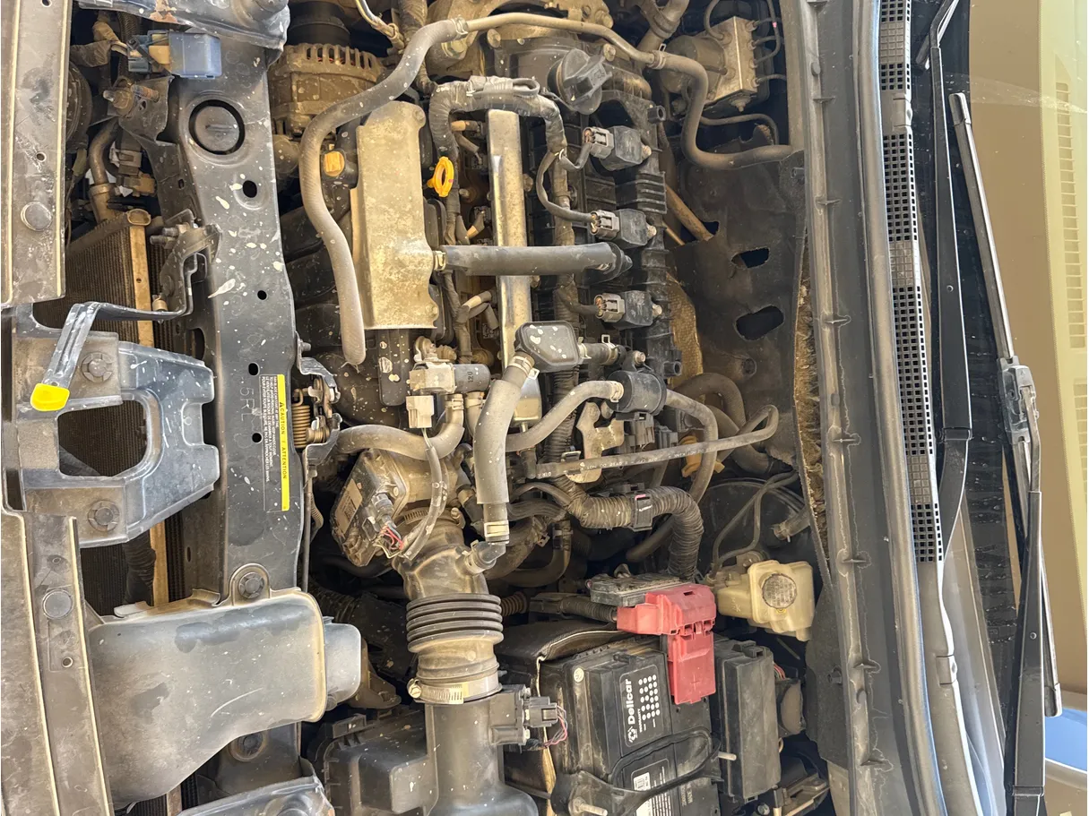 Car image 9
