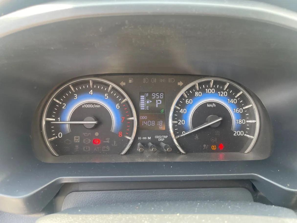 Car image 19