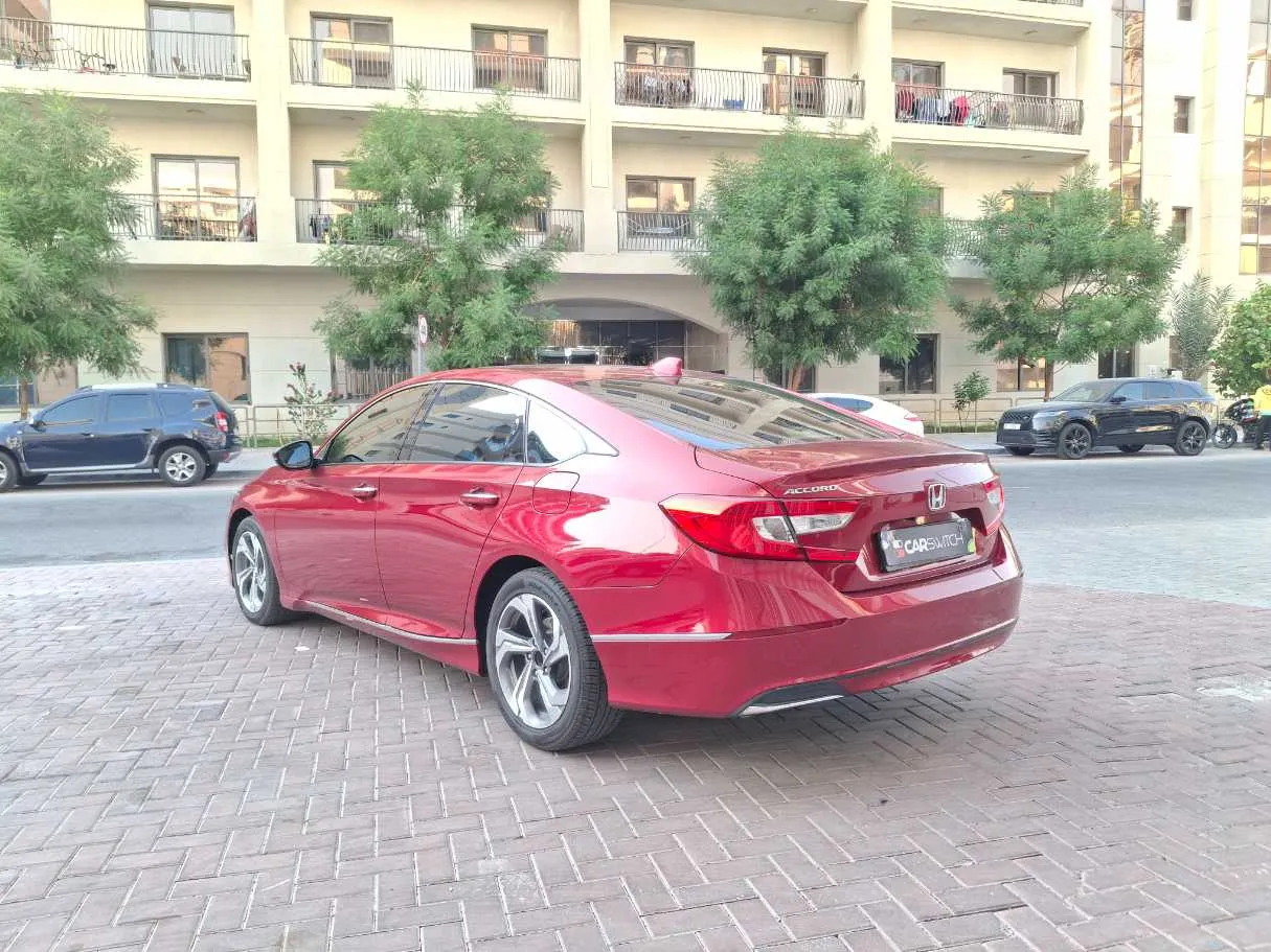 Car image 7