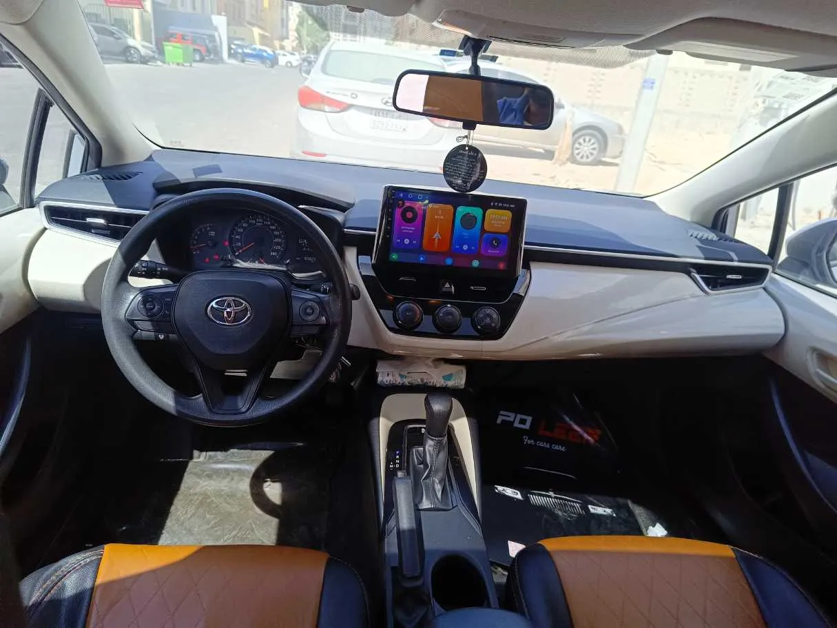 Car image 17