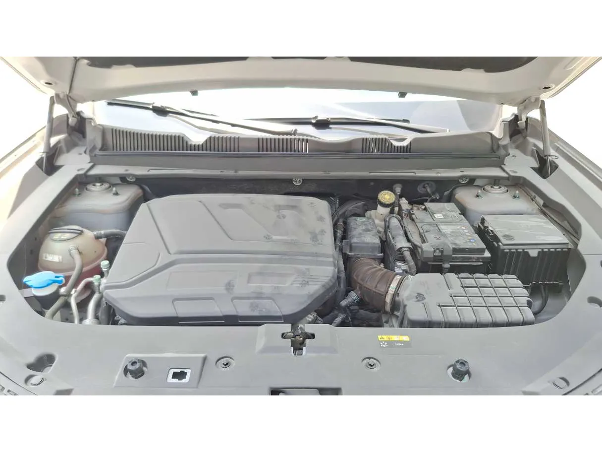 Car image 20