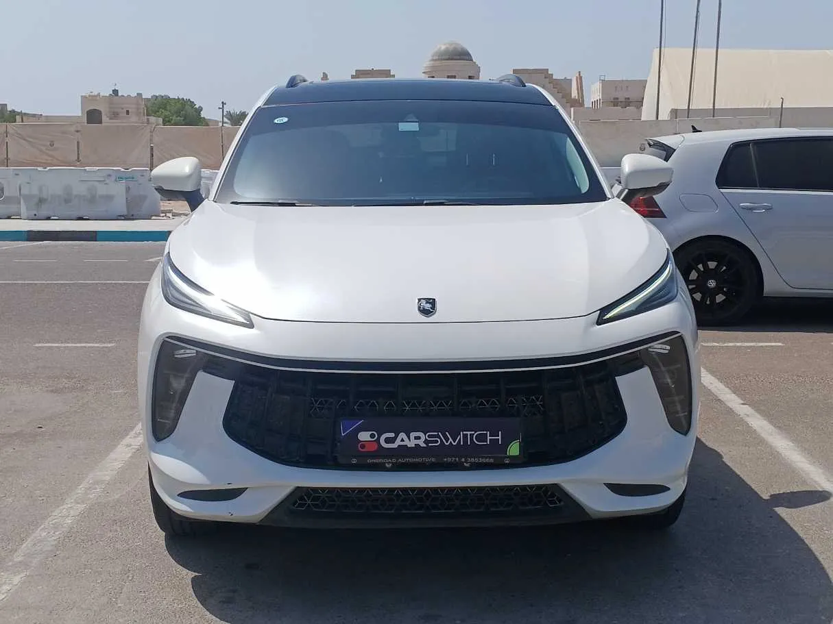 Car image 2