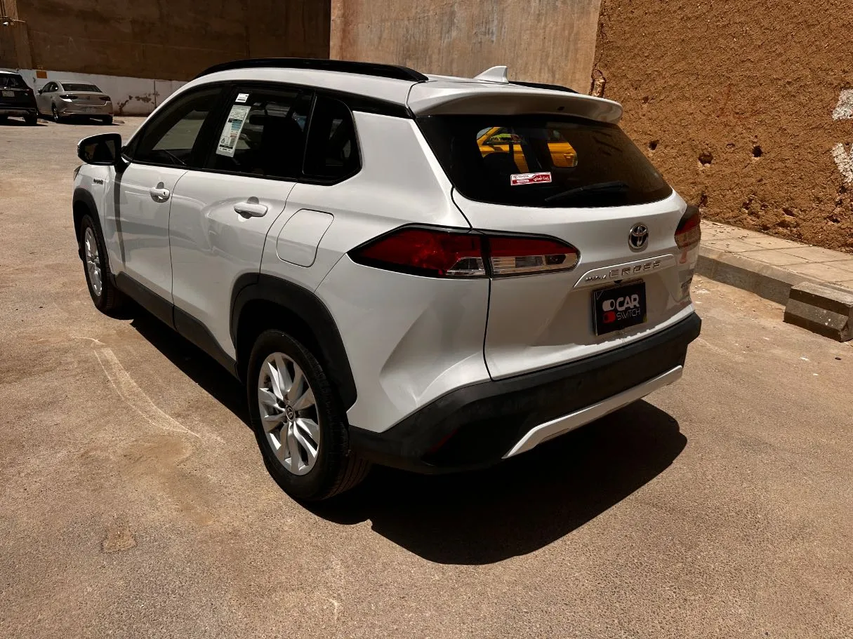 Car image 7
