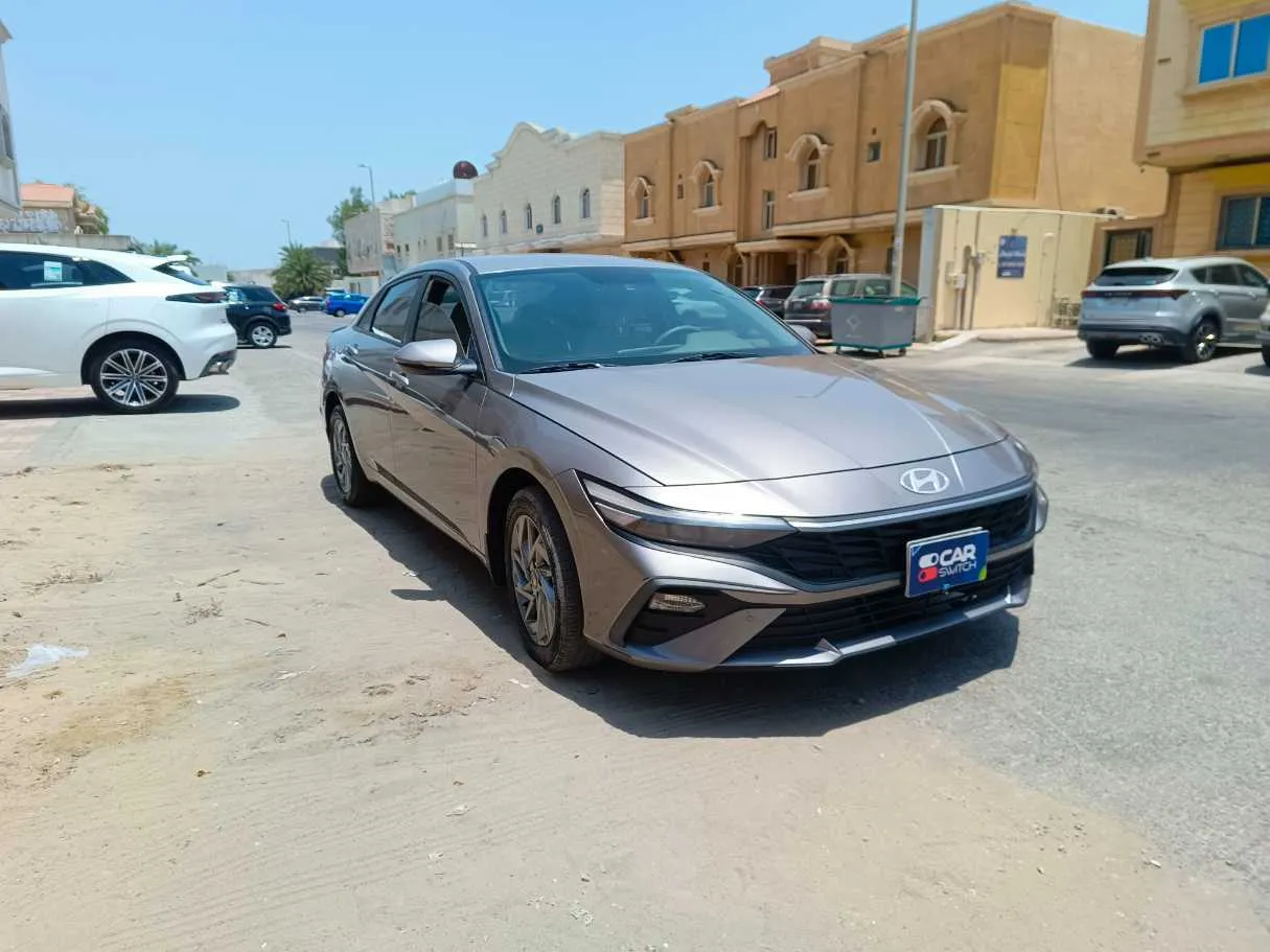 Car image 3
