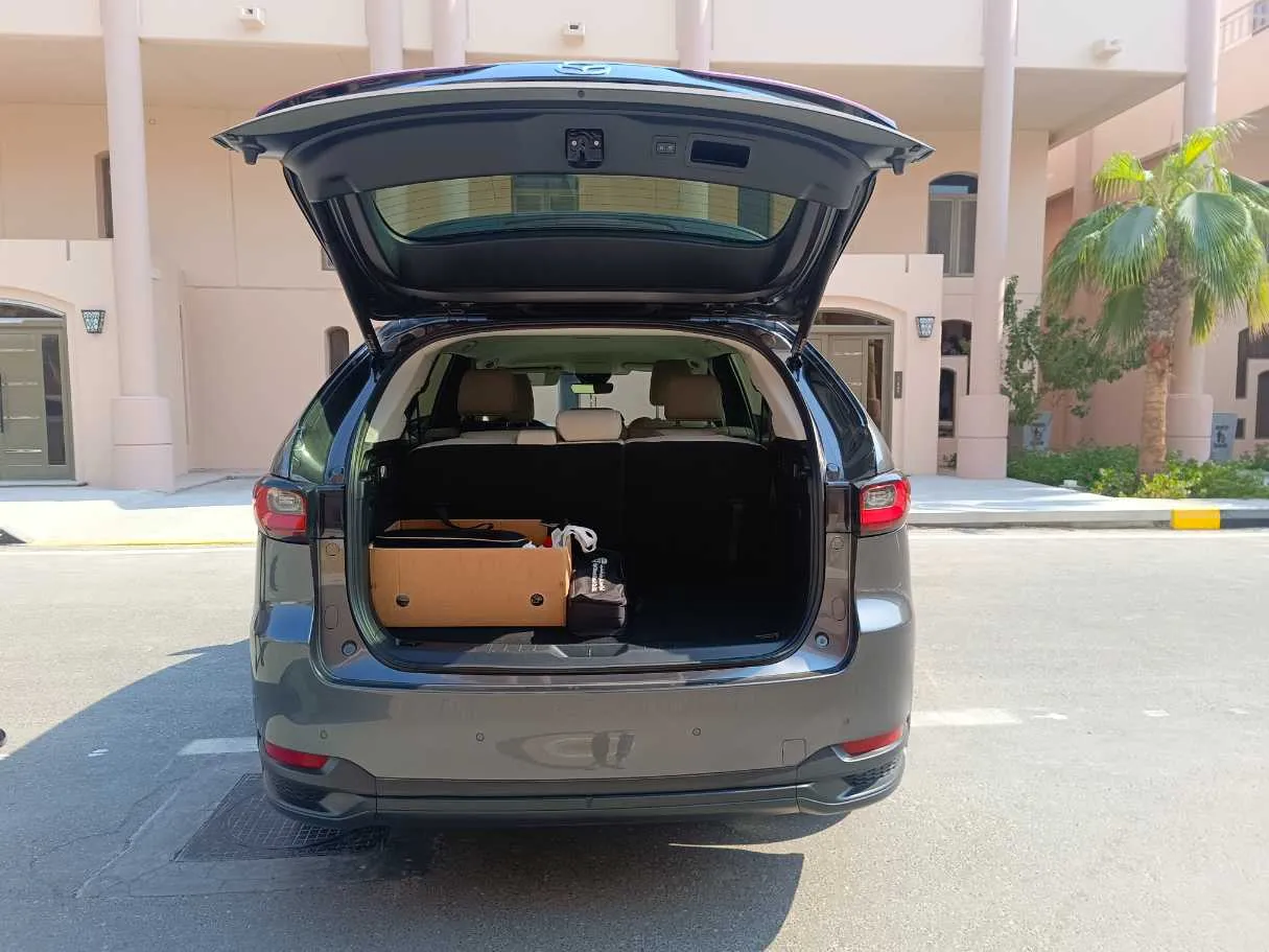 Car image 23