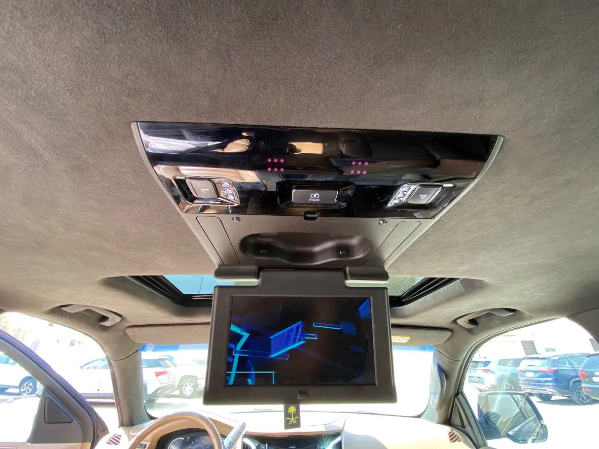 Car image 32