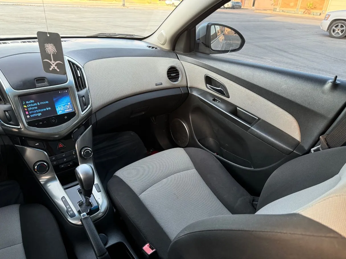 Car image 21