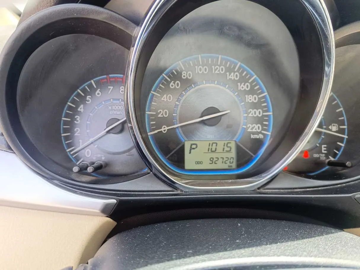 Car image 22
