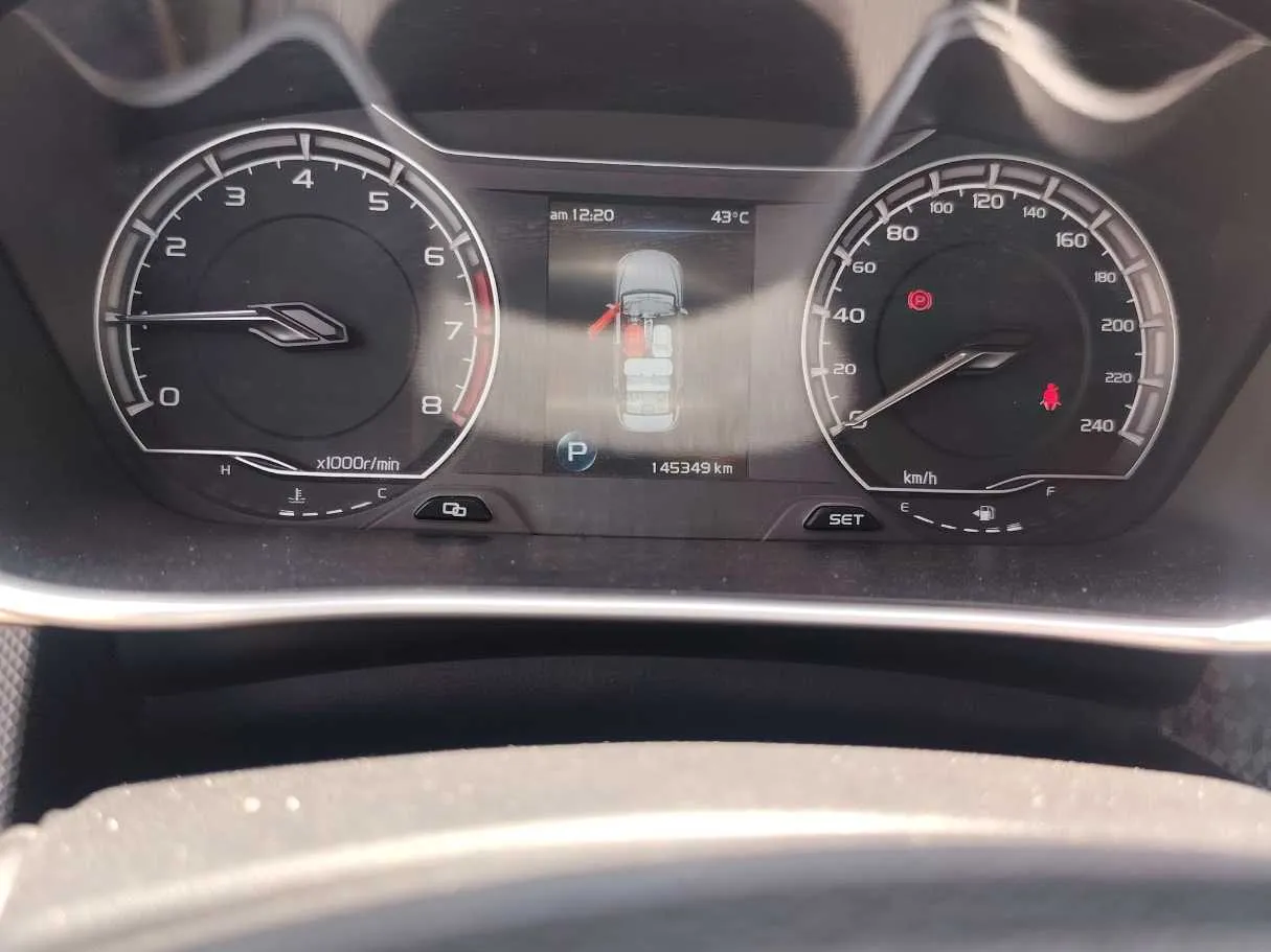 Car image 21