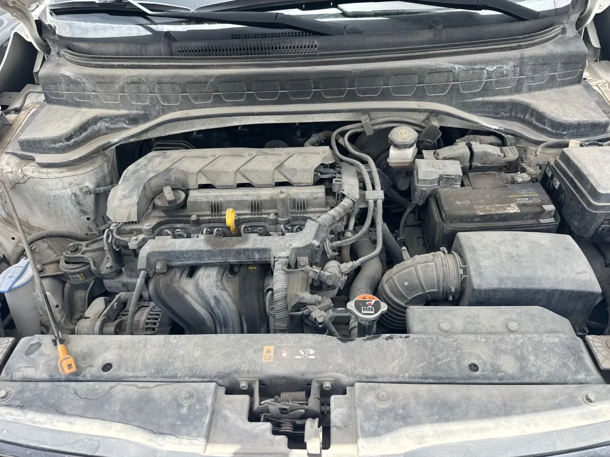 Car image 18