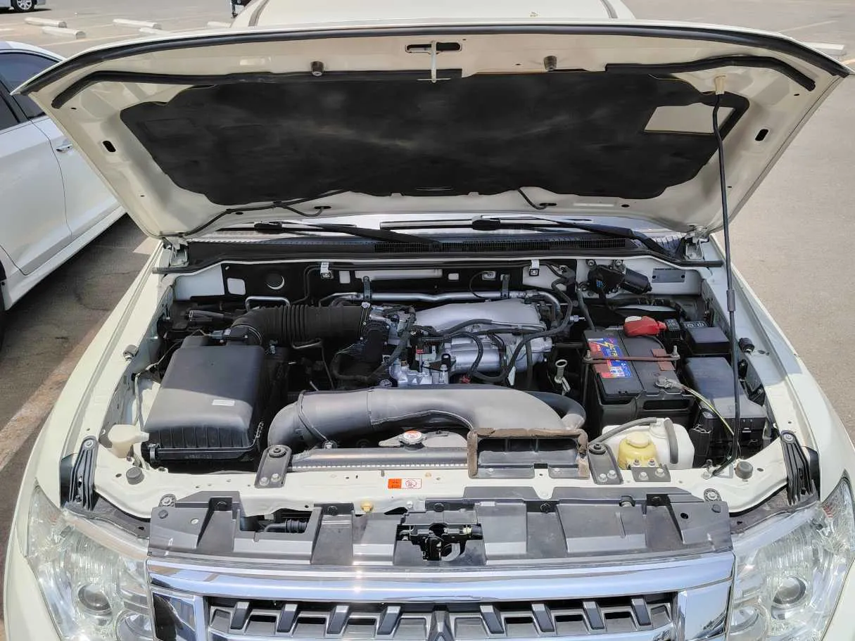 Car image 28