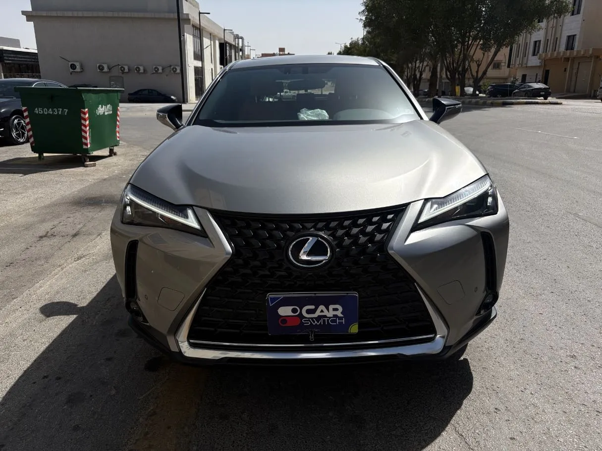 Car image 2