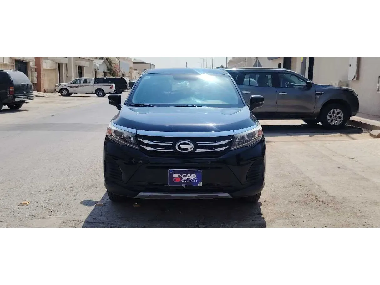 Car image 2