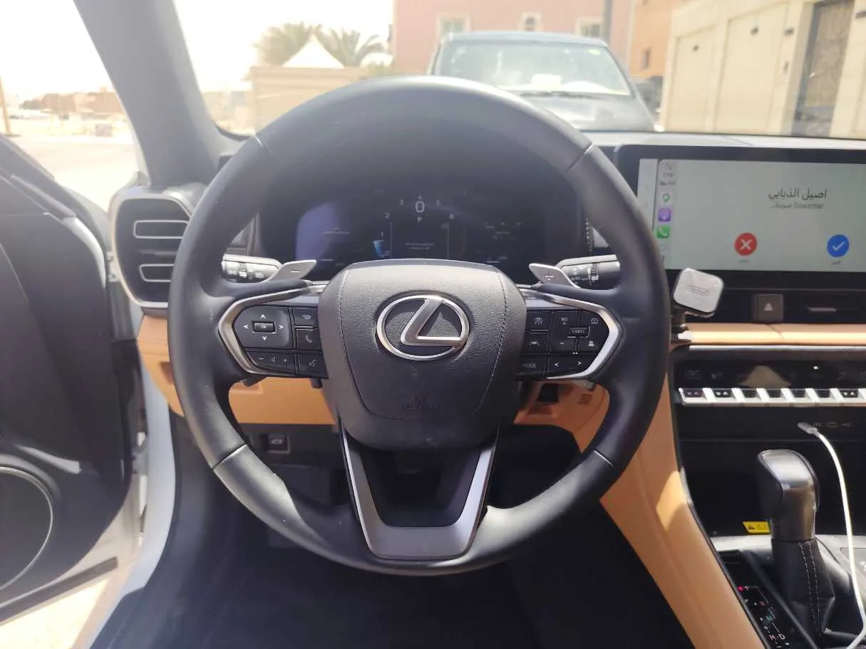 Car image 22