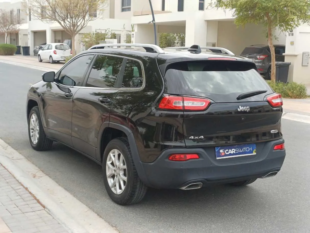 Car image 7