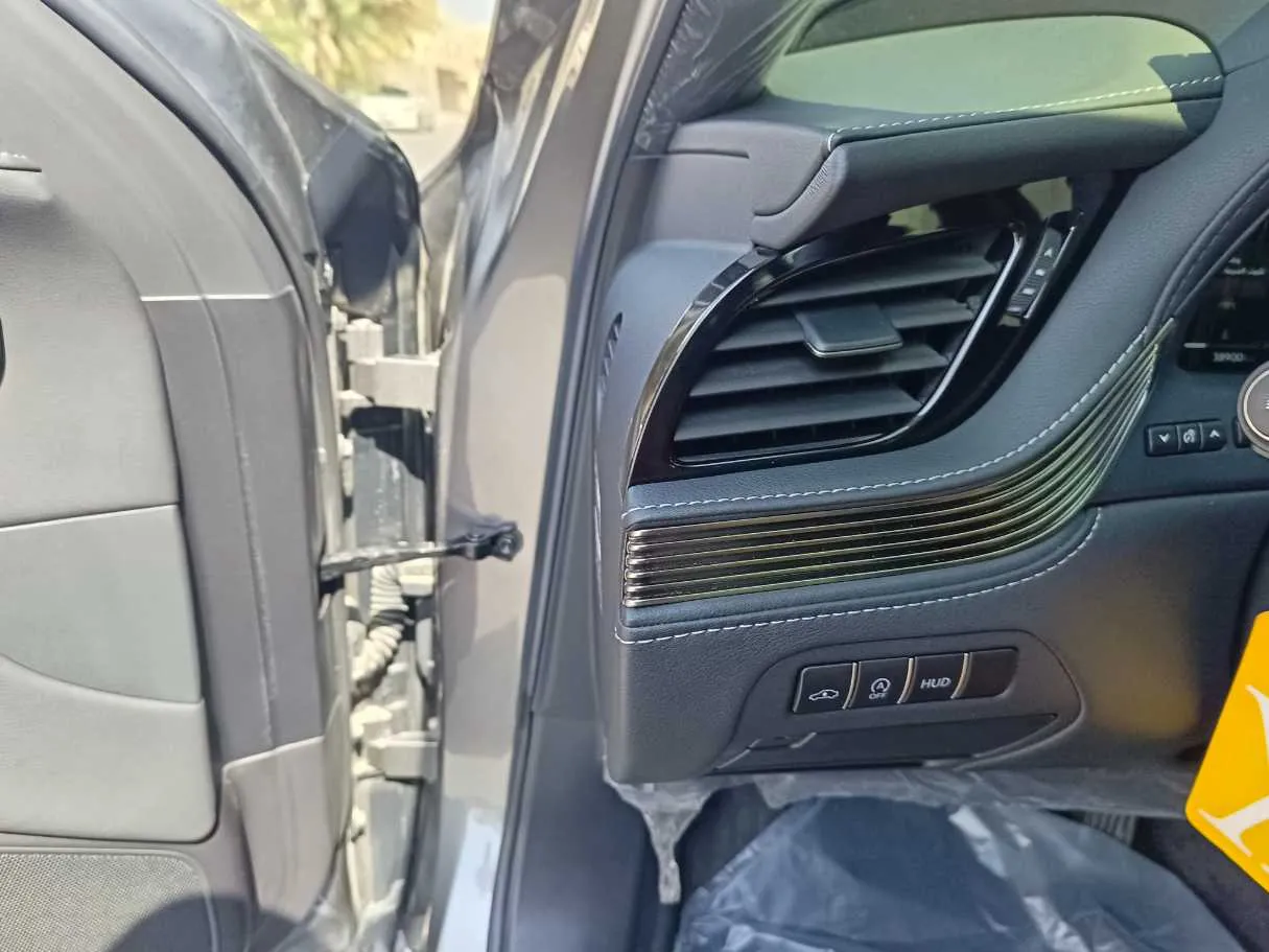 Car image 45