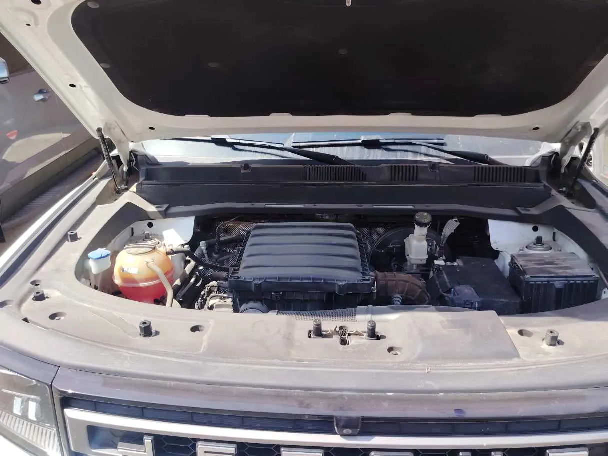 Car image 27