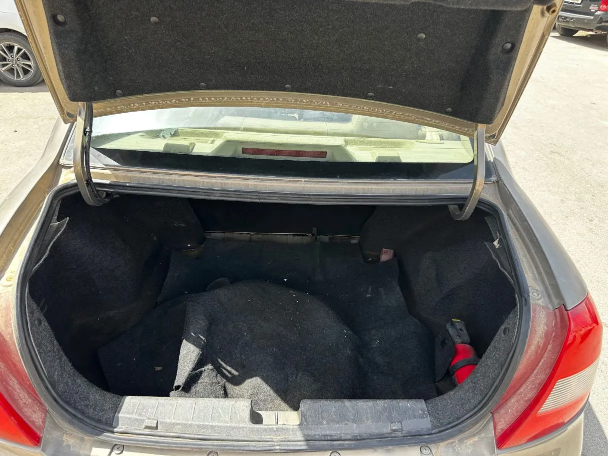 Car image 21