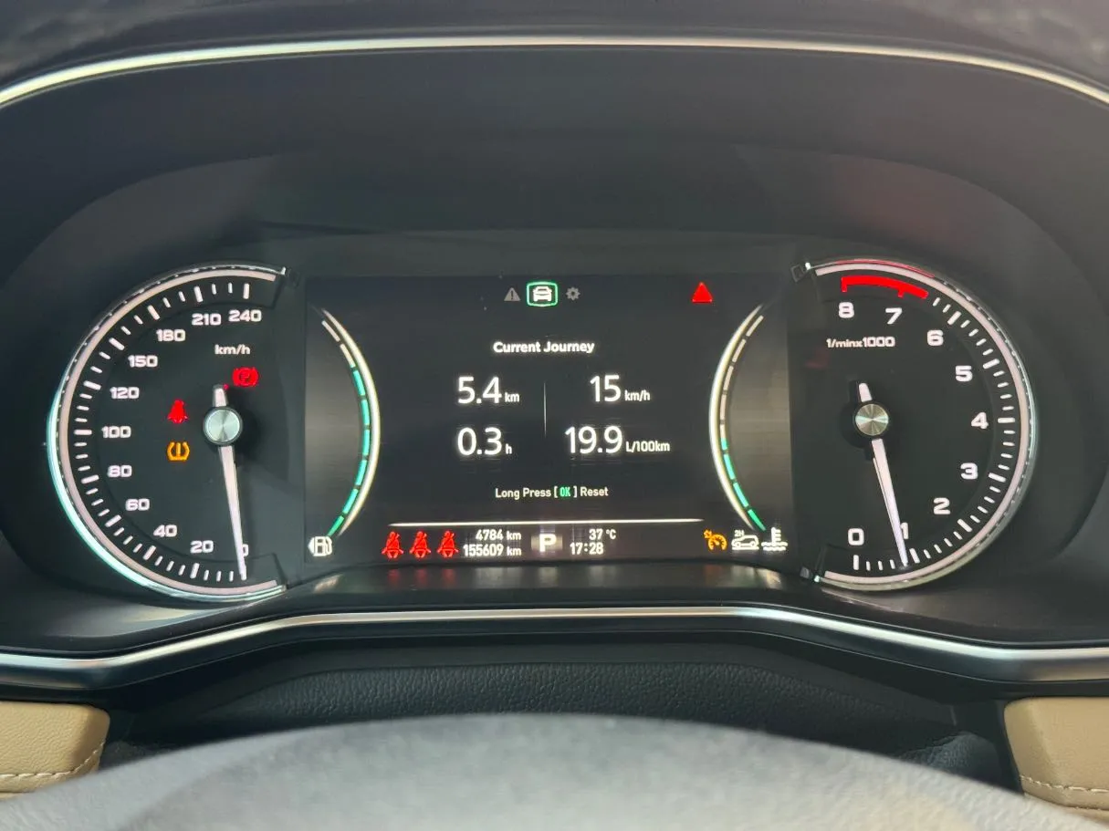 Car image 20