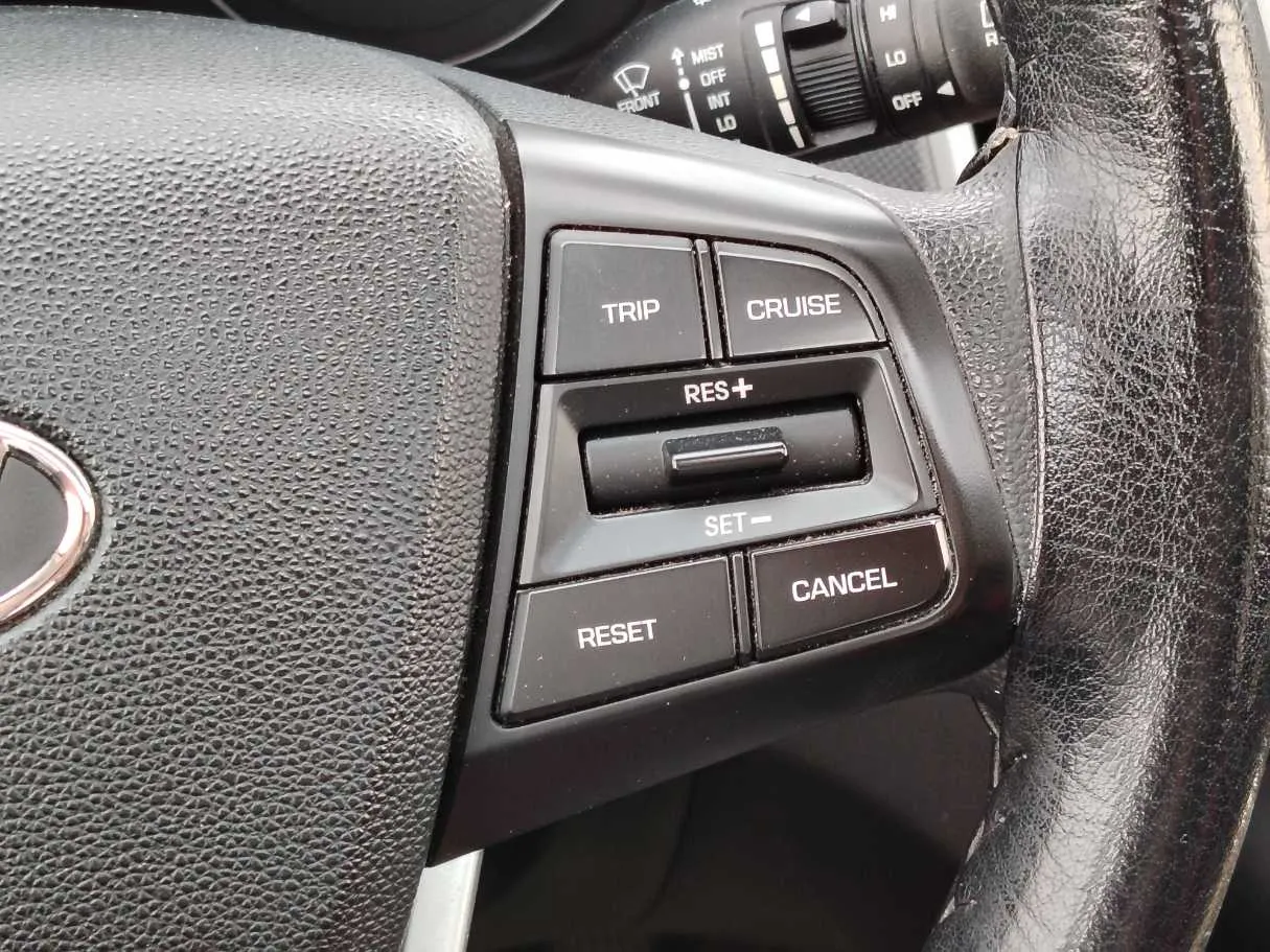 Car image 27