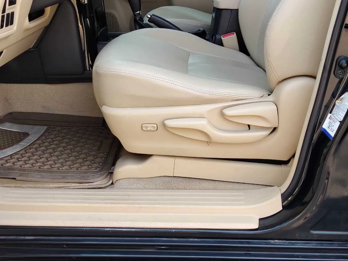 Car image 36