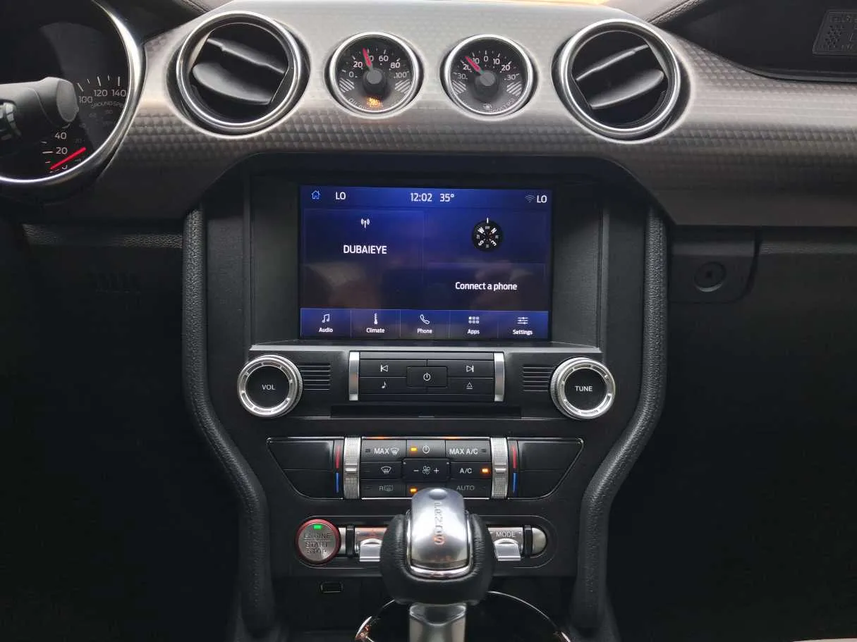 Car image 13