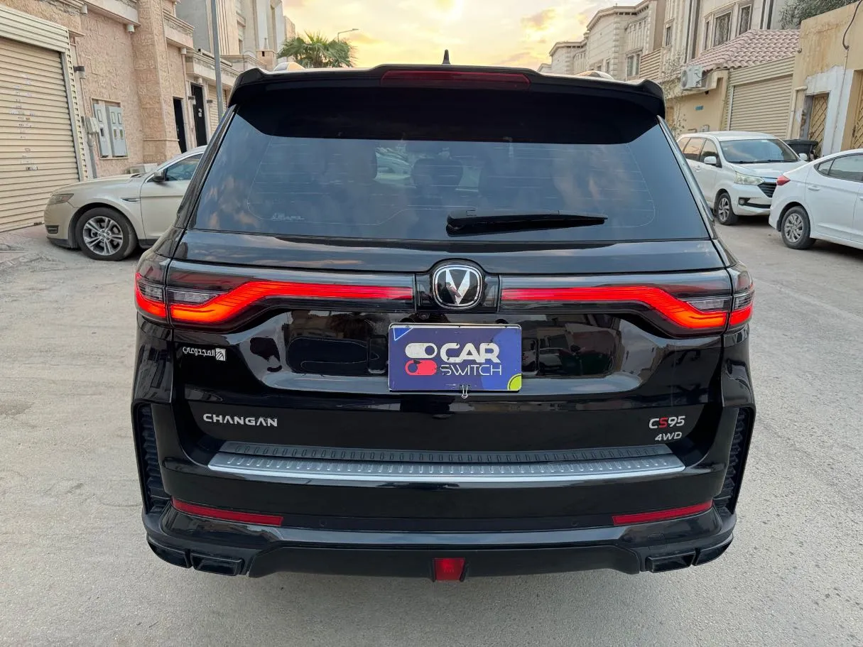 Car image 6