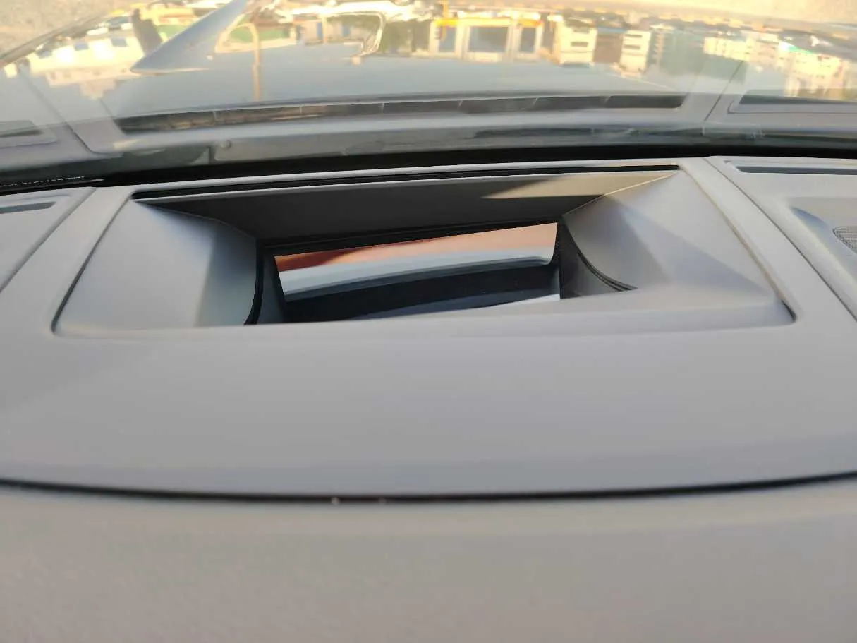 Car image 39