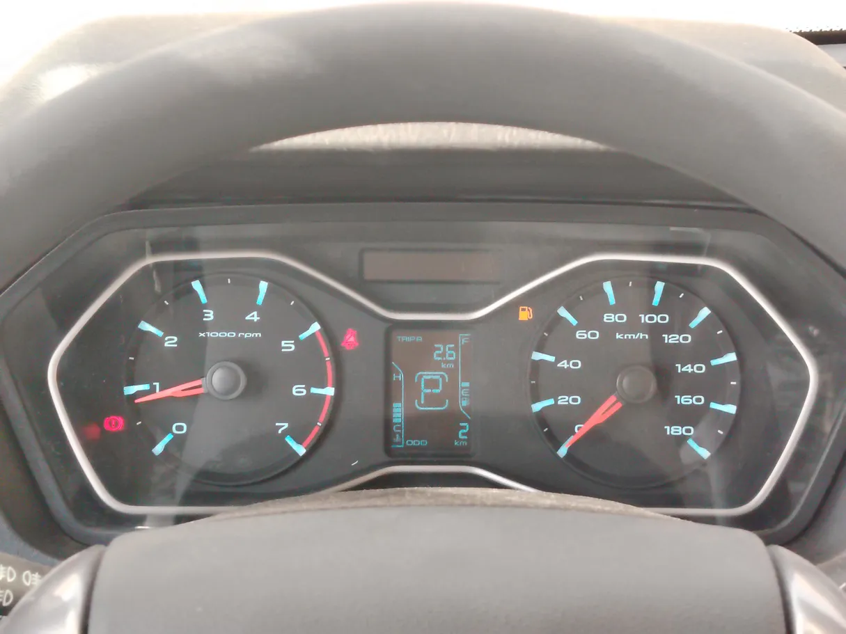 Car image 24