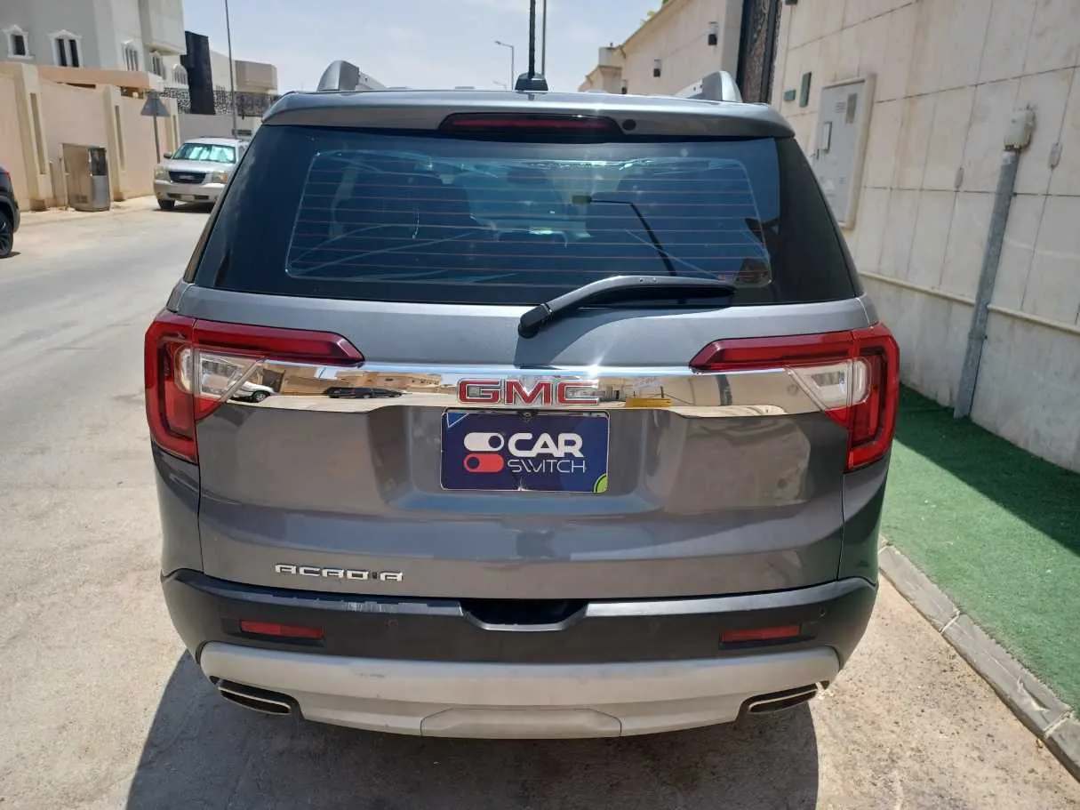 Car image 6