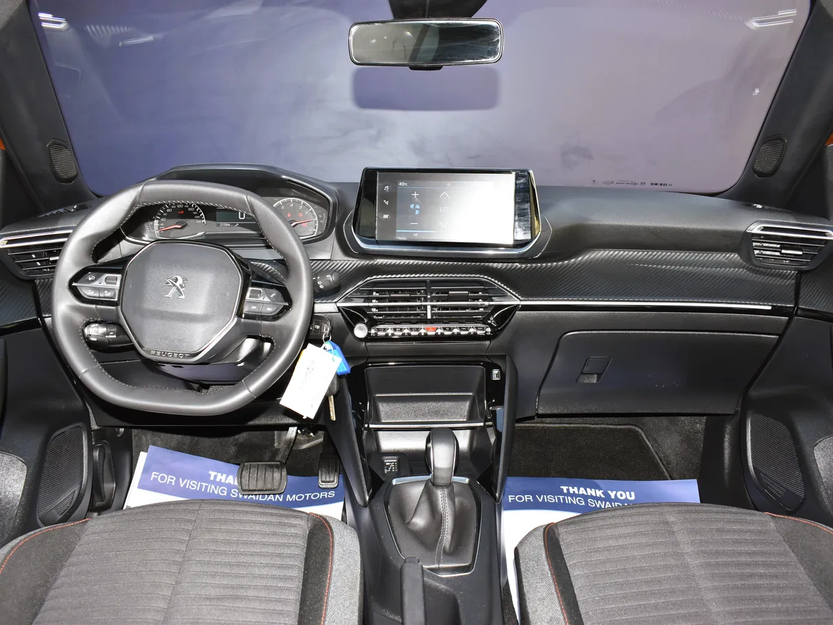 Car image 7