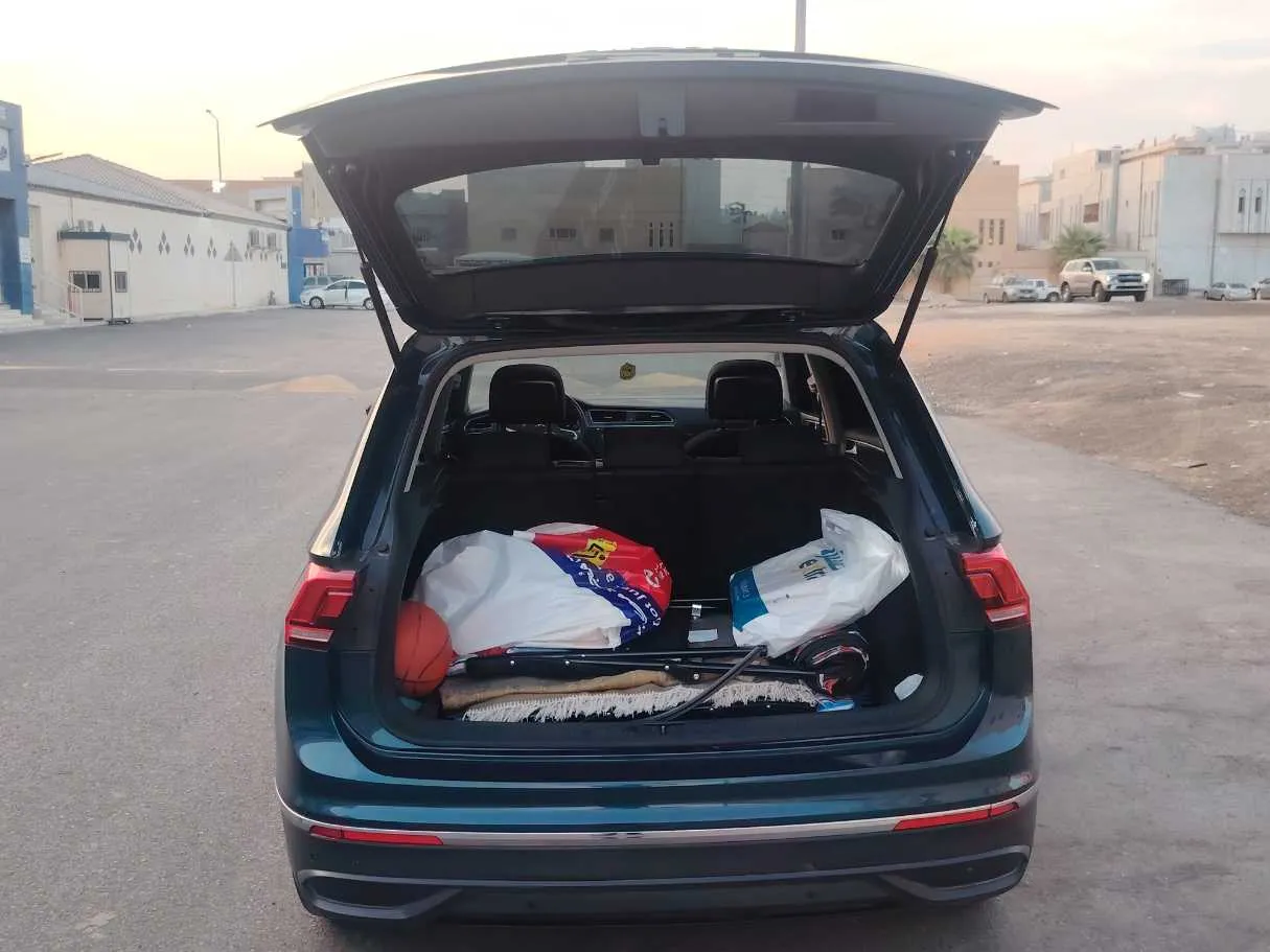 Car image 22