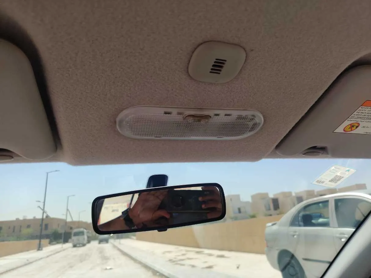 Car image 28