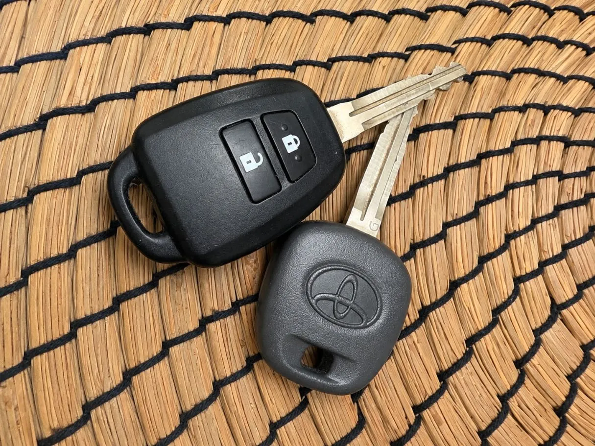 Car image 20